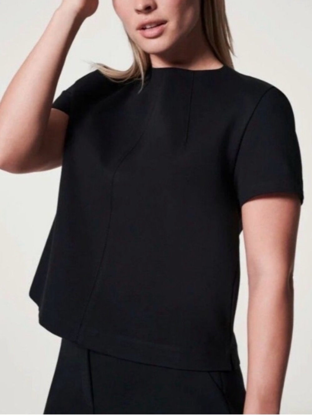 SPANX the perfect funnel top size medium black structured boxy